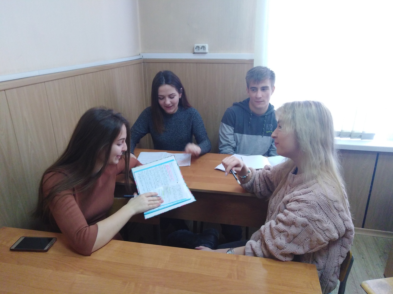 Студенты АлтГУ обсуждают основные модули VI Международной зимней школы журналистики 